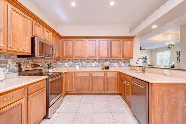 Building Photo - 8005 Shaddock Pl