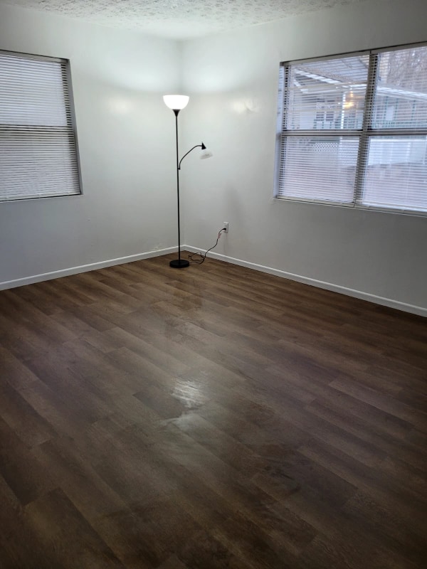 Building Photo - 165 Midway Dr