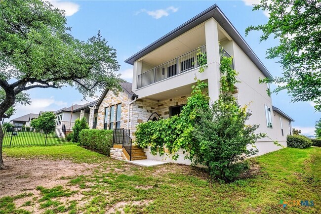 Building Photo - 402 Gulfton St