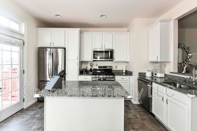 Building Photo - 6955 Cromarty Dr