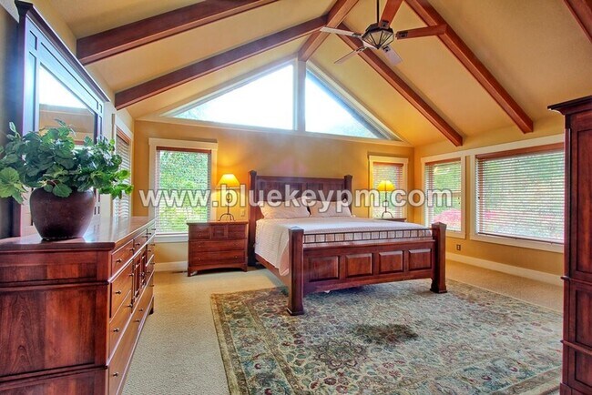 Building Photo - 3 Bed, 2 Bath, 1 Acre Home in Ridgefield, WA