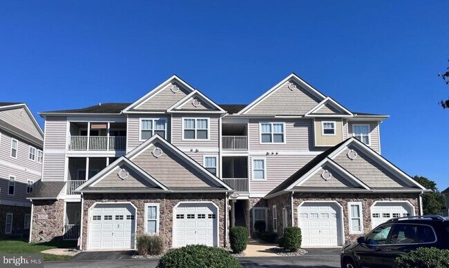 Building Photo - 3003L Heather Ln