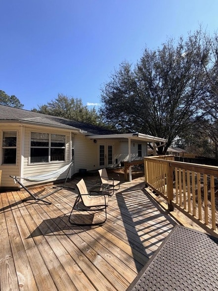 Building Photo - 205 Villacrest Dr