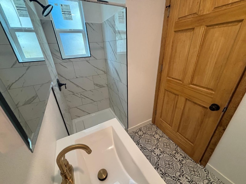 Building Photo - 1628 W 24th St