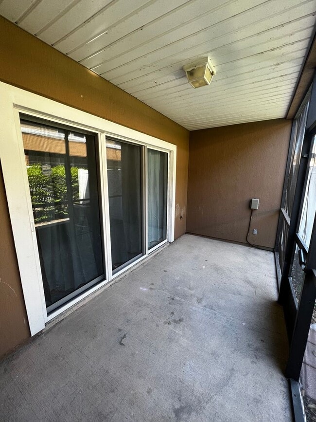 Building Photo - 2 Bedroom 2.5 bath town home in Bartram!