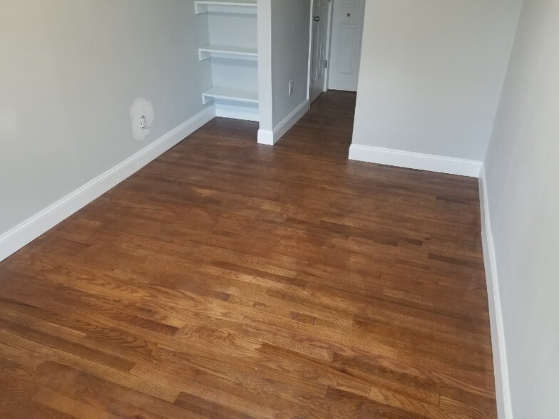 Building Photo - 0 Warren St