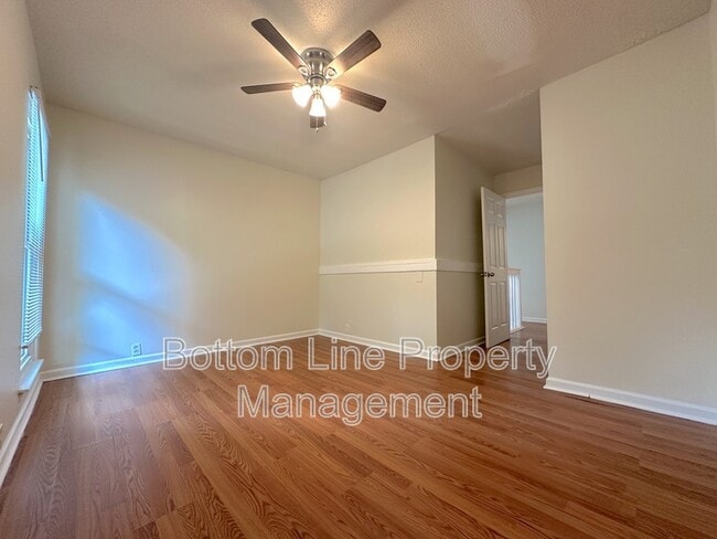 Building Photo - 6925 Stonington Ln