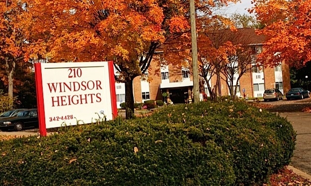 Primary Photo - Windsor Heights
