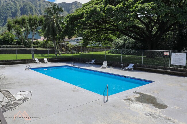 Building Photo - 47-459-459 Hui Iwa St