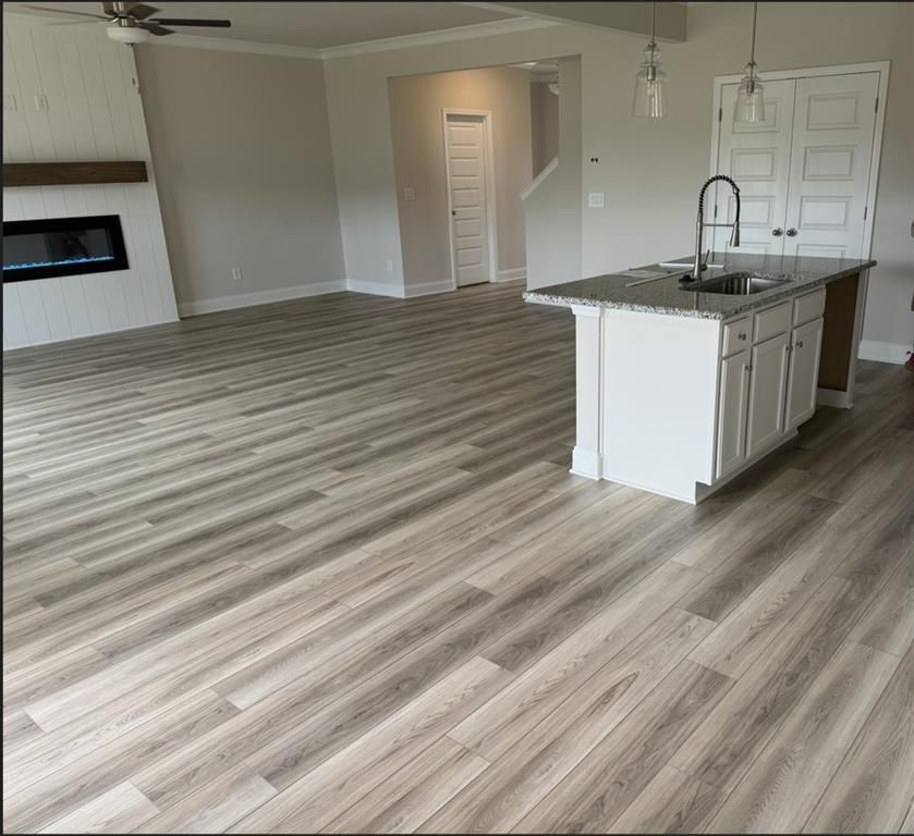Building Photo - 3250 Westgate Park Dr