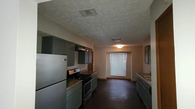 Building Photo - 3967 Wabash Ln