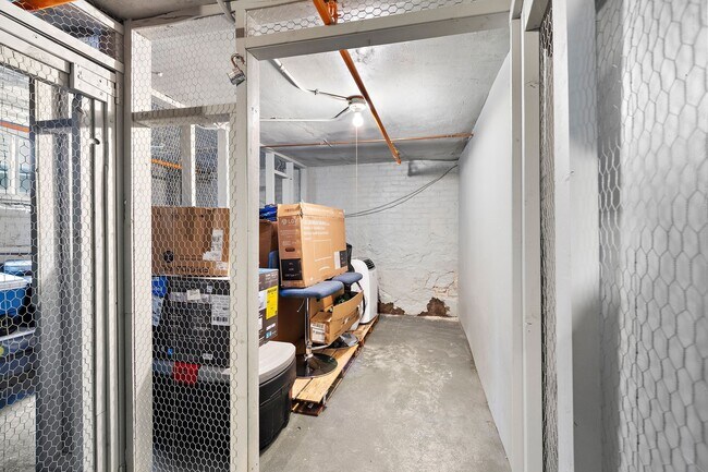 Building Photo - 170 Highland Ave