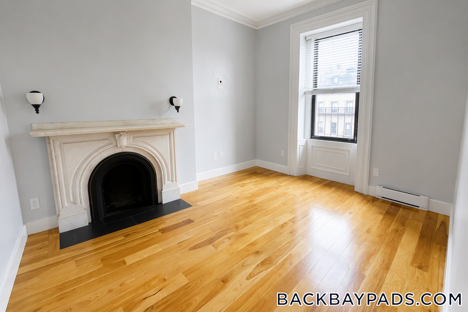 Building Photo - 113 Beacon St
