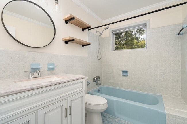 Building Photo - 7332 Kuck Rd