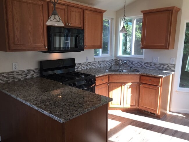 Building Photo - OWN878