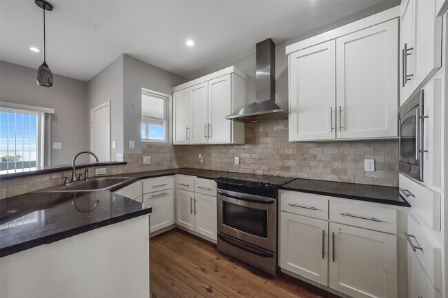Building Photo - 2507 Bay Oaks Harbor Dr