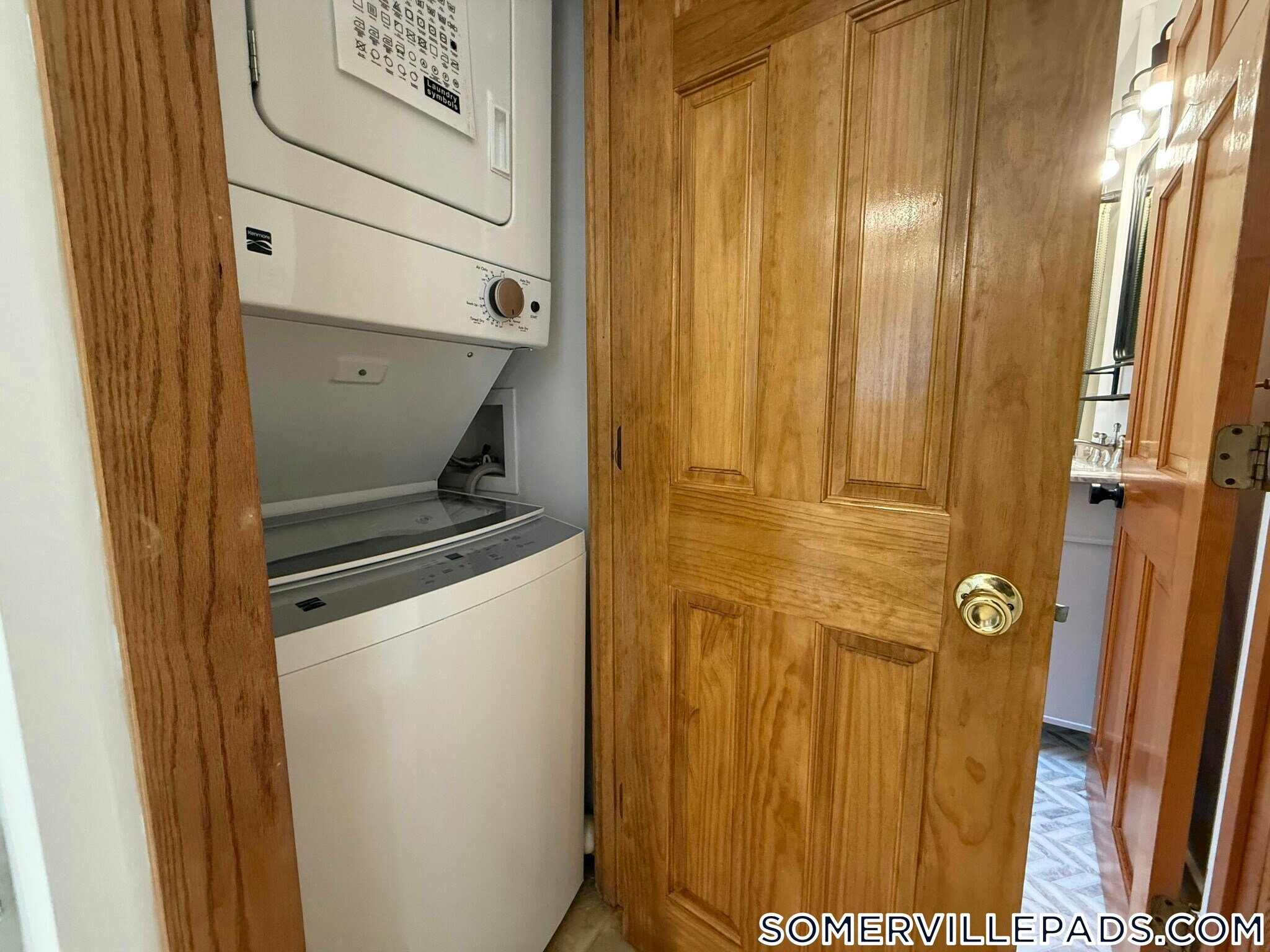 Building Photo - 80 Curtis St