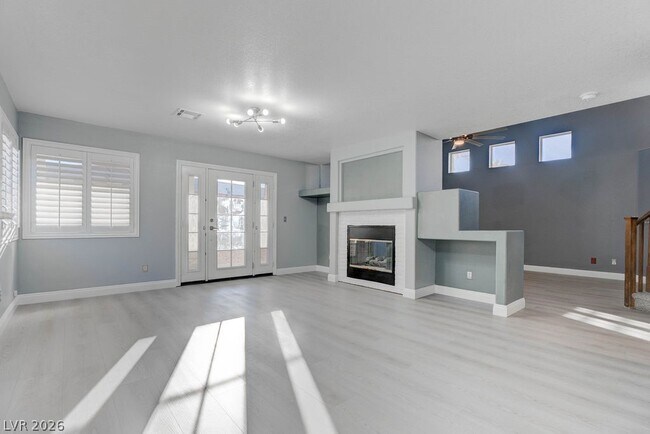 Building Photo - 879 Cozy Valley St