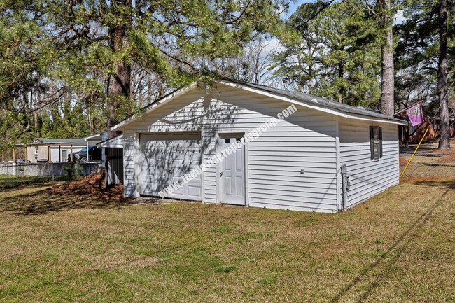 Building Photo - Nice home on quiet street!!!