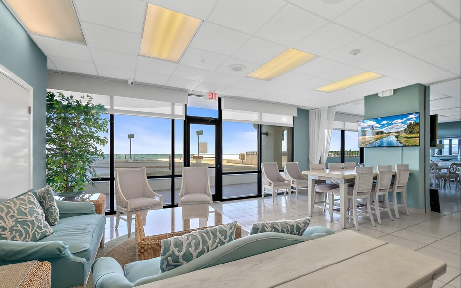 Building Photo - 3003 S Atlantic Ave