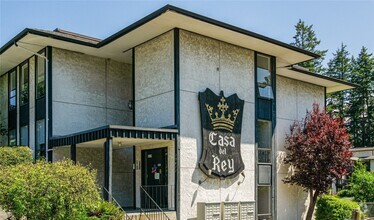 Building Photo - Lynnwood Charming 1 BD / 1 BA Condo