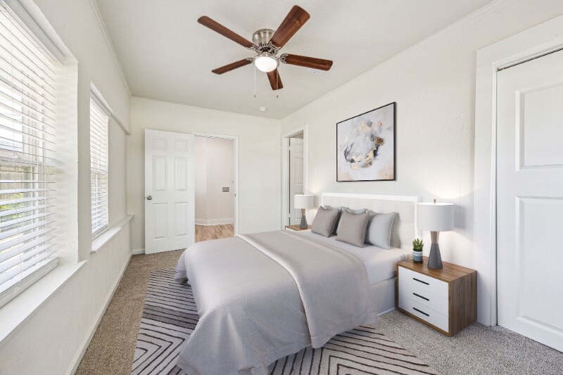 Building Photo - 2511 Evergreen Dr