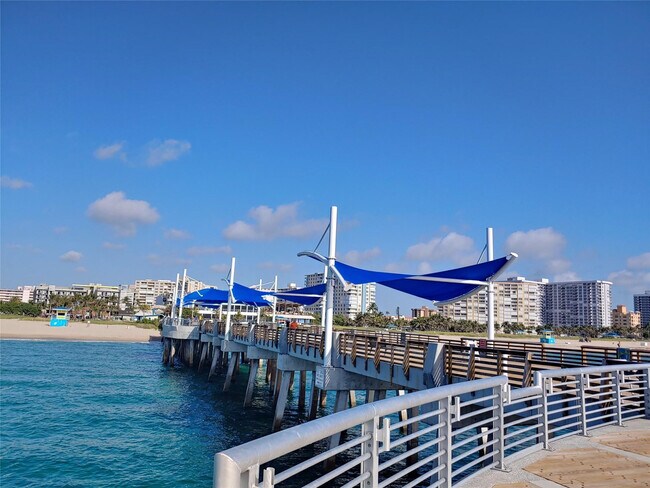 Building Photo - 133 N Pompano Beach Blvd