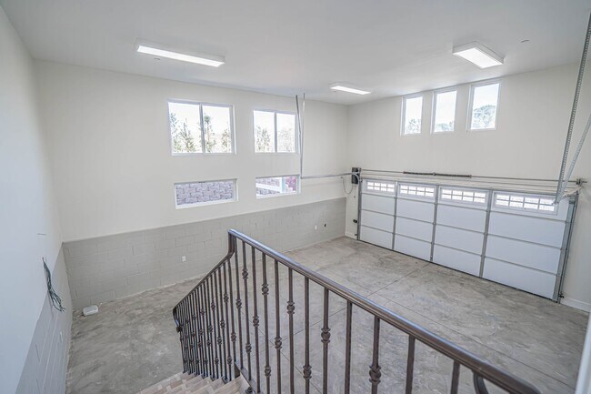 Building Photo - Brand New Construction 3-Bedroom Home for Rent in Canyon Country