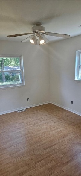 Building Photo - 2117 N Briarwood Ln