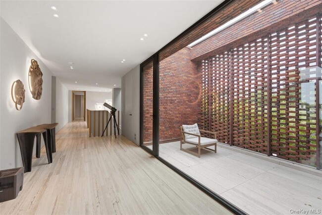Building Photo - 30 Pheasant Run