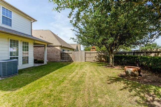 Building Photo - 6639 Larocke Trail