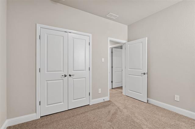Building Photo - 3032 Lionsgate Dr