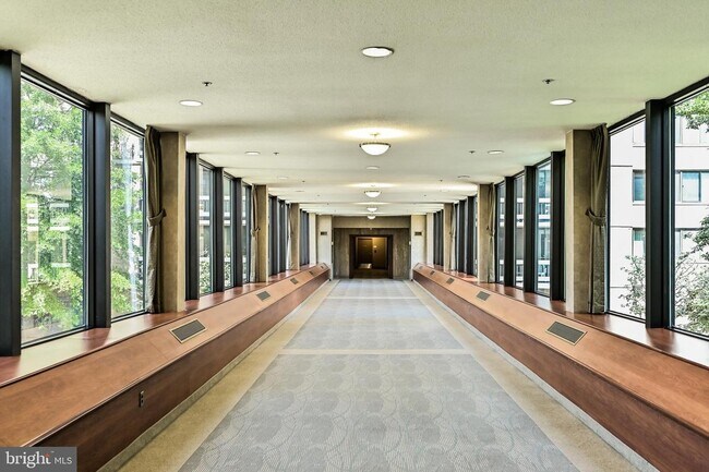 Building Photo - 5505 Seminary Rd