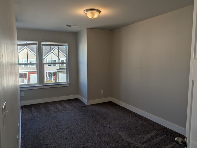 Building Photo - 222 Keaton Ct