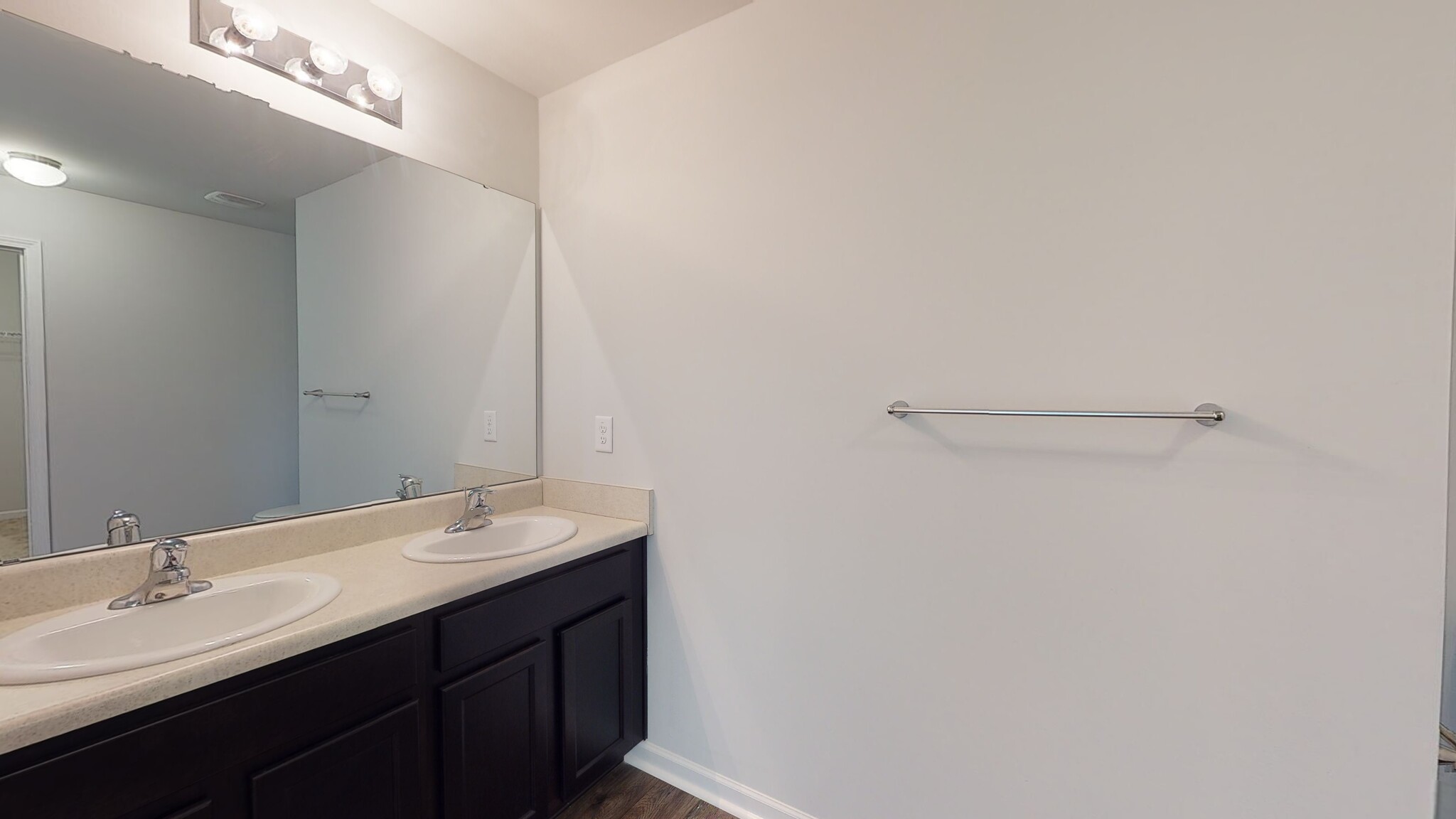 Master Bathroom - 117 Maple Tree Ln