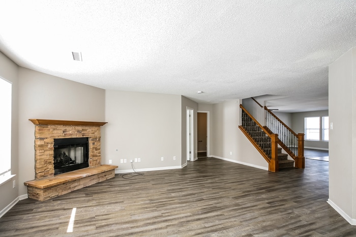 Building Photo - 6367 Eastern Range Rd