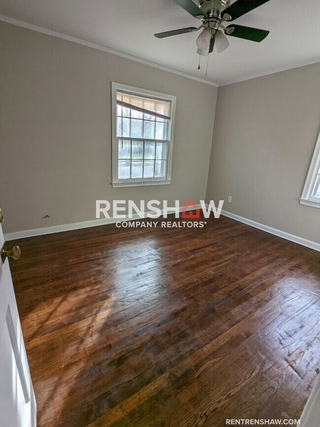 Building Photo - Completely Upgraded Property - Move in Ready!