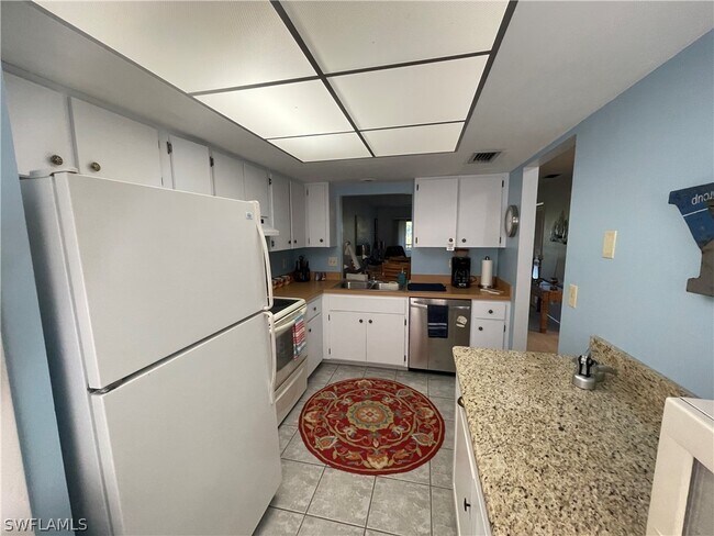 Building Photo - 1429 Cape Coral Pkwy W