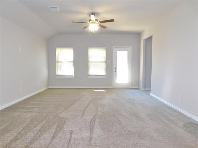 Building Photo - 3023 Cliffview Dr