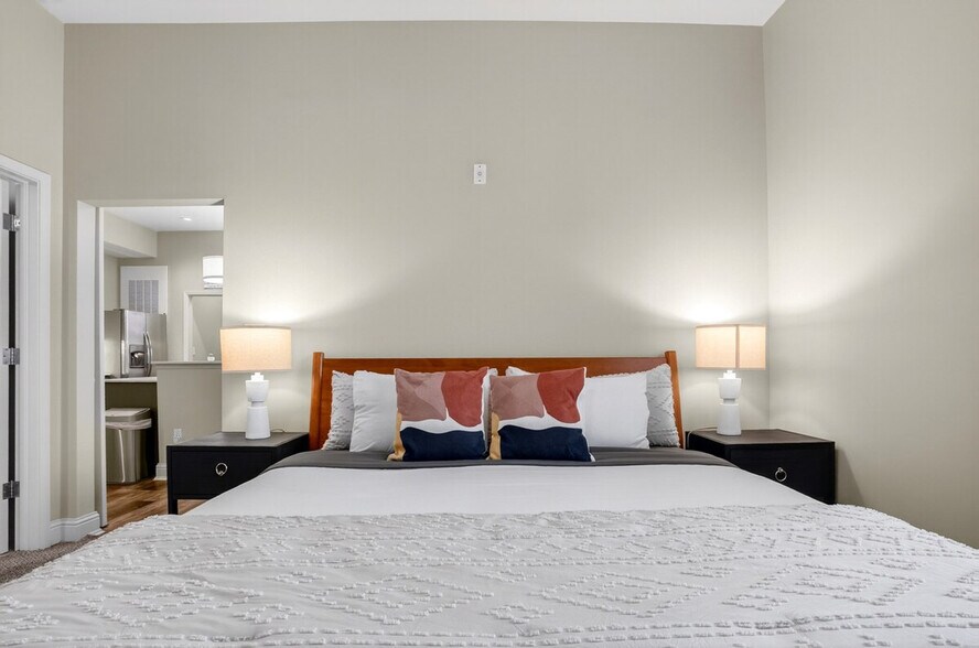 Building Photo - 110 N Boston Ave