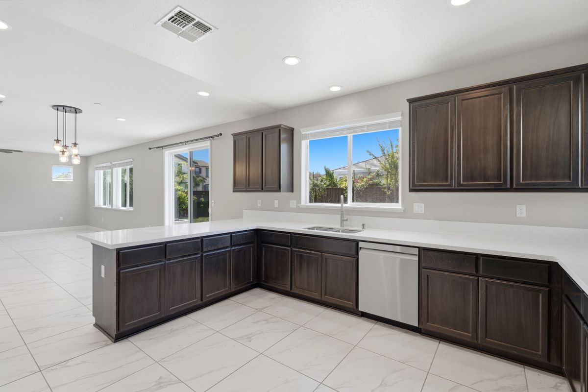 Building Photo - 453 Diamond Peak Ln