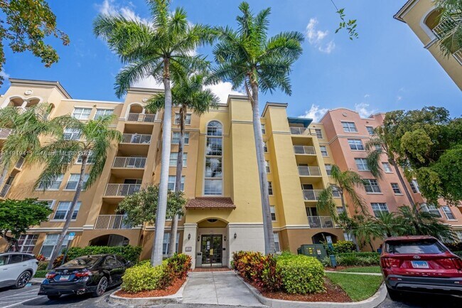 Building Photo - 19601 E Country Club Dr