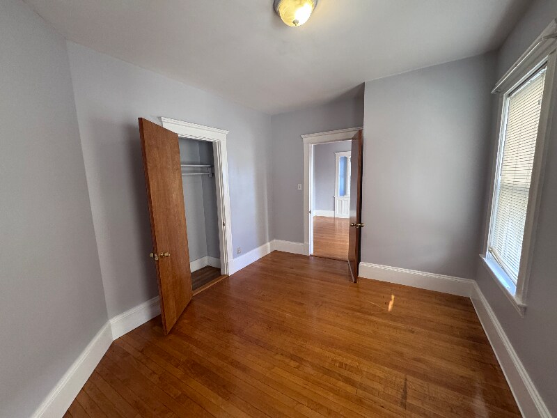 Building Photo - 127 Walnut St