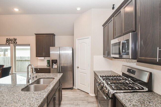 Building Photo - 8730 Trenton Landing Ln