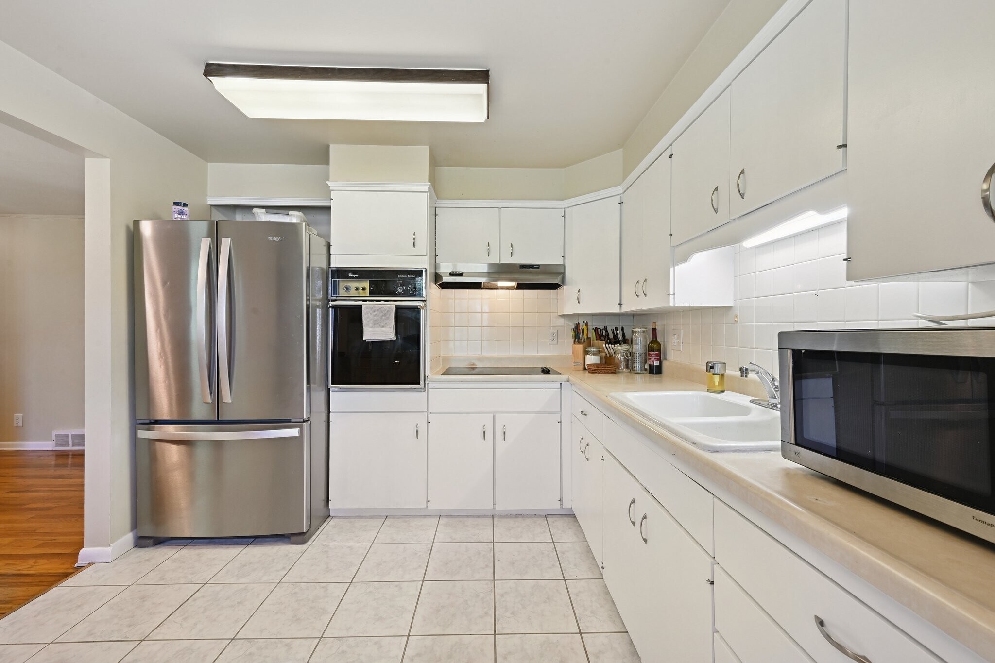 Building Photo - 8250 Chase Way