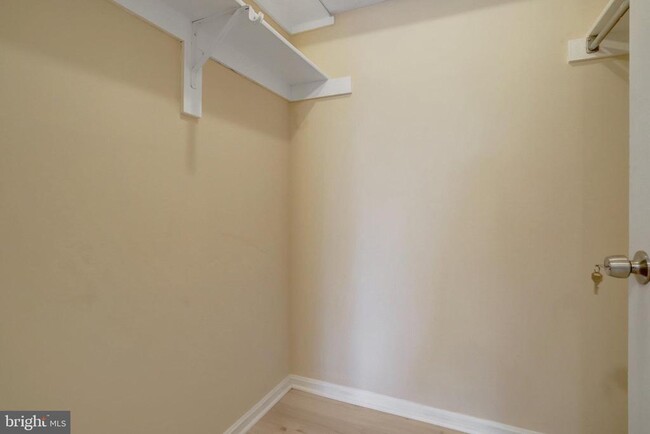 Building Photo - 3713 S George Mason Dr