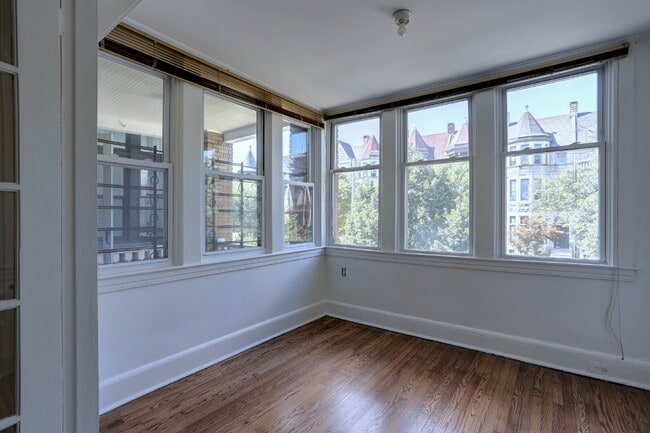 Building Photo - 3BD/1BA: Stunning Duplex in Baltimore City