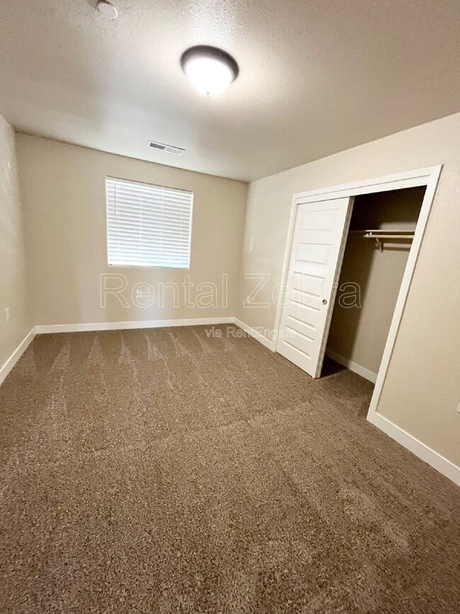 Building Photo - 1349 Belmont Dr