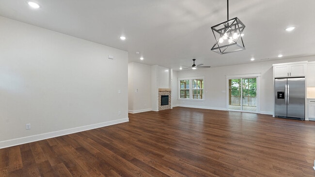 Building Photo - 1709 S 15th St