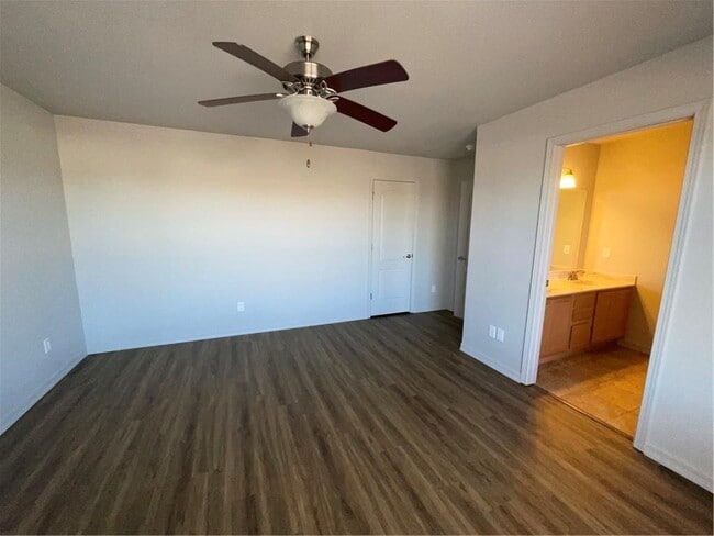 Building Photo - 1280 Colonel Salomon Dr
